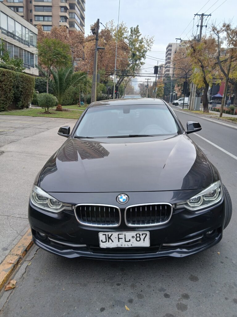 BMW 320i LIMOUSINE AT 2017
